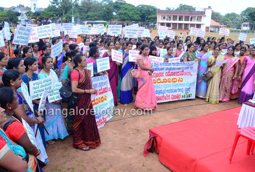 Anganwadi workers 1